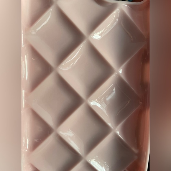 ARDENE Quilted Pink Jelly IPhone 11 case NWT $11 - Picture 3 of 6